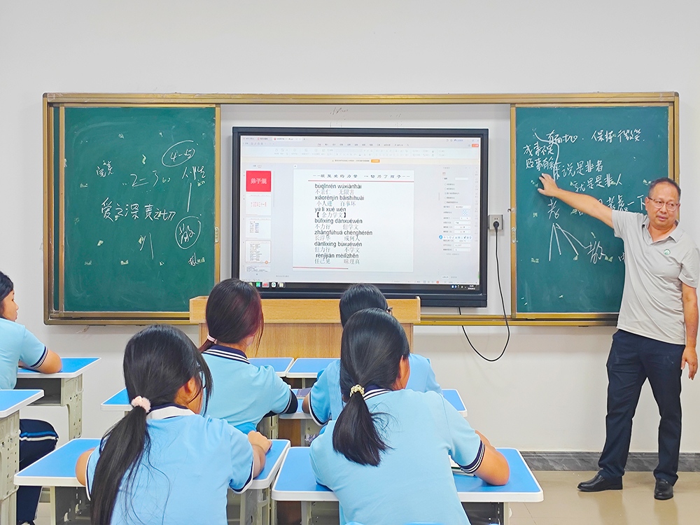 成都正规青少年成长教育学校推荐｜志恒教育答疑择校